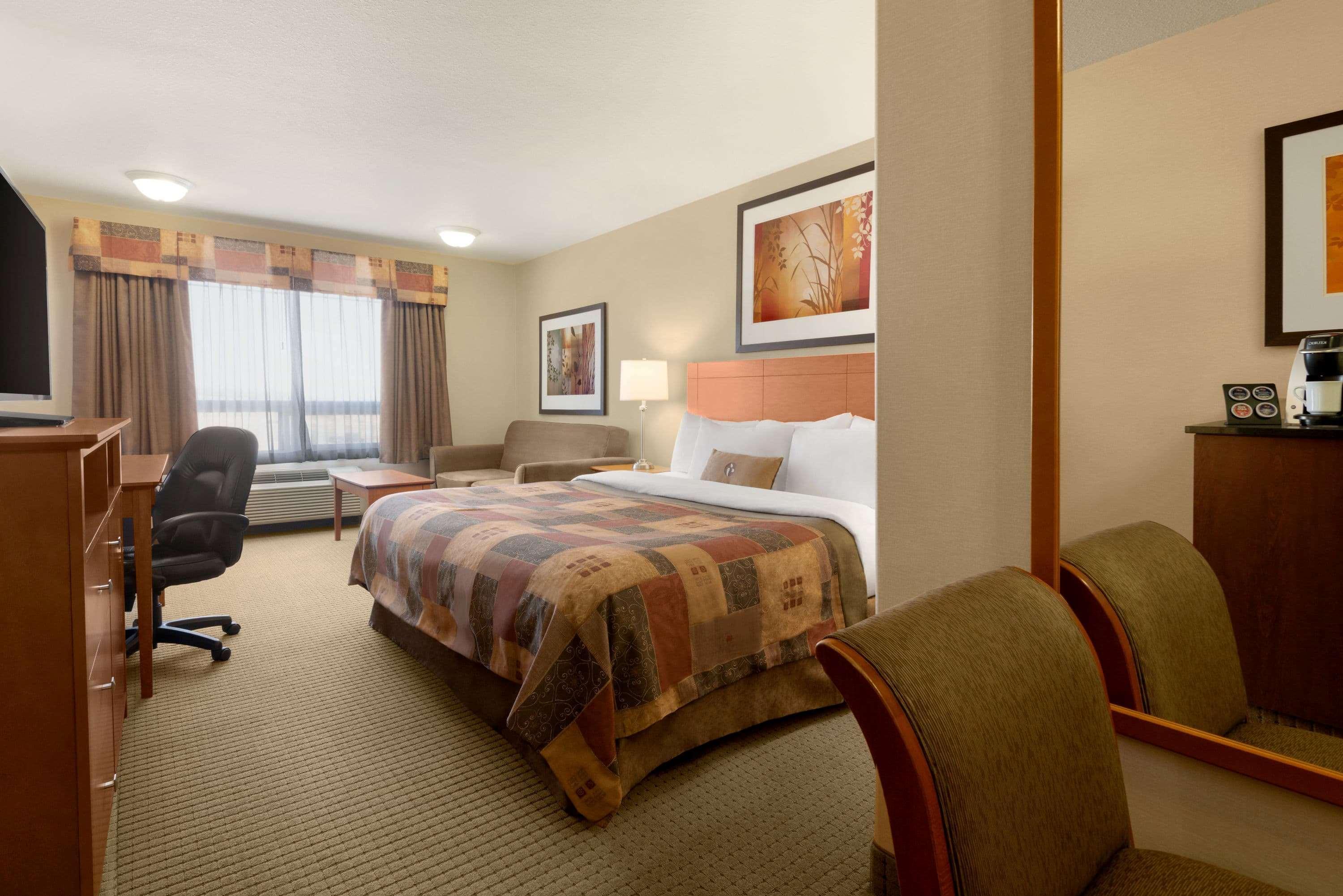 Ramada By Wyndham Drayton Valley Екстериор снимка