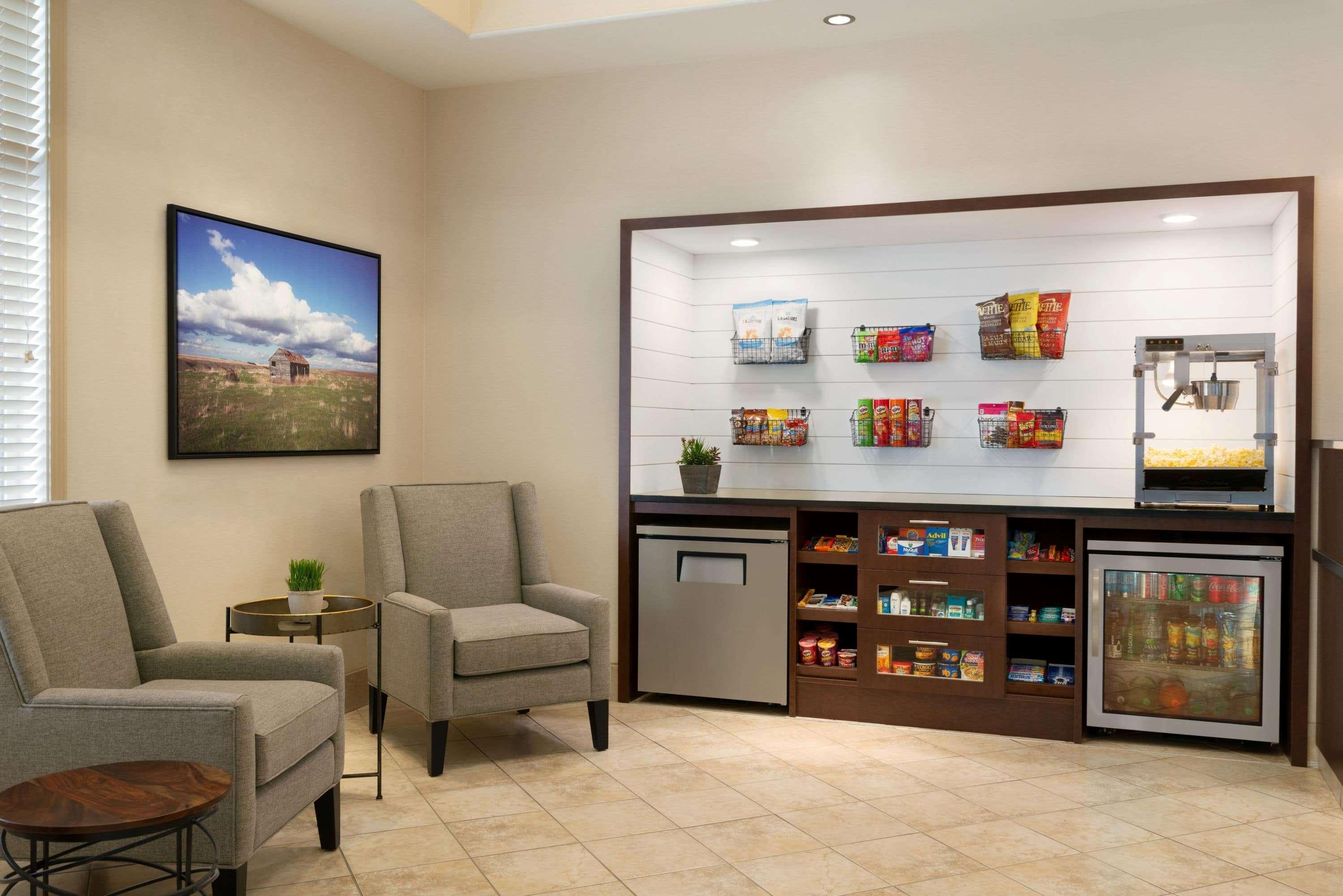 Ramada By Wyndham Drayton Valley Екстериор снимка