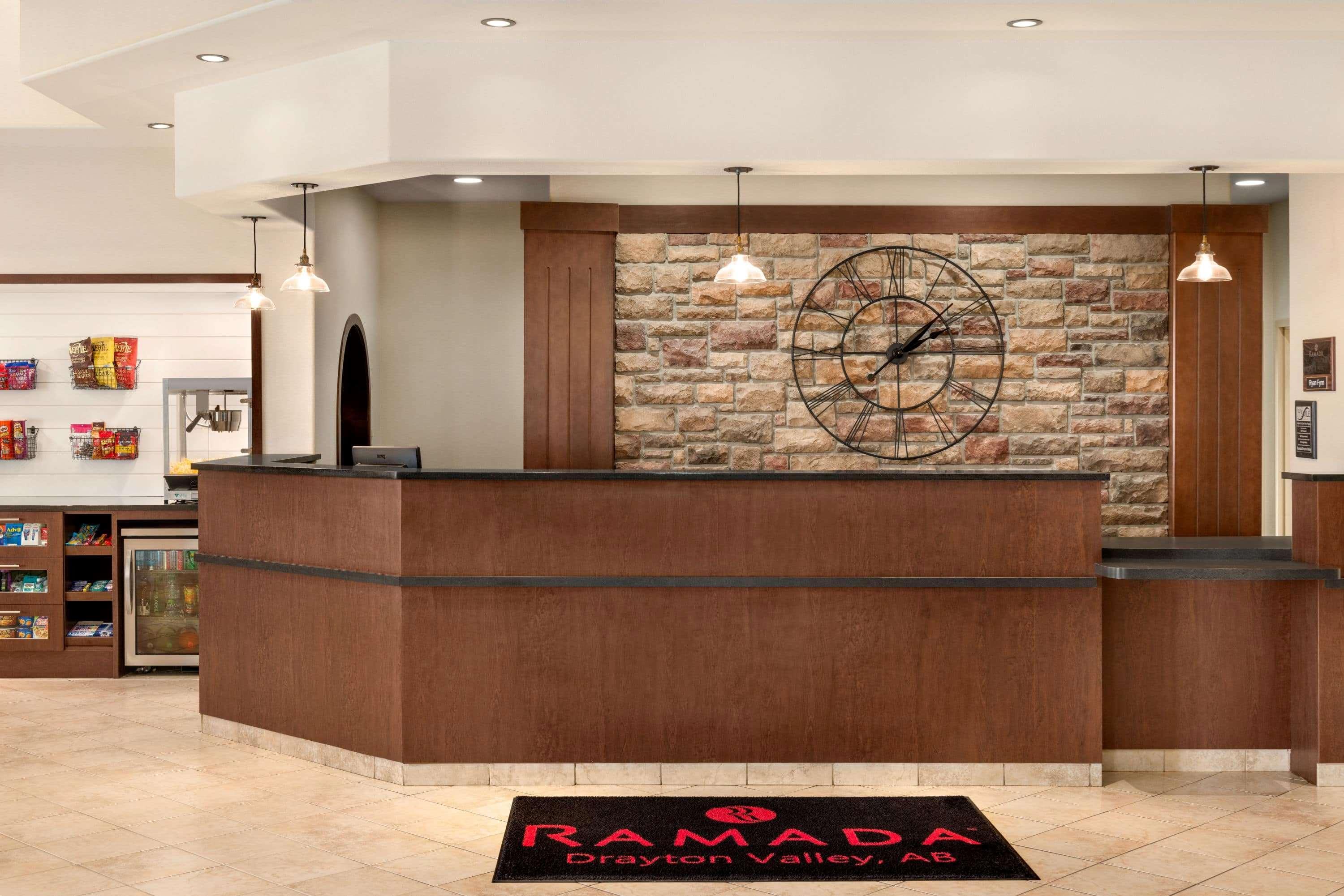 Ramada By Wyndham Drayton Valley Екстериор снимка