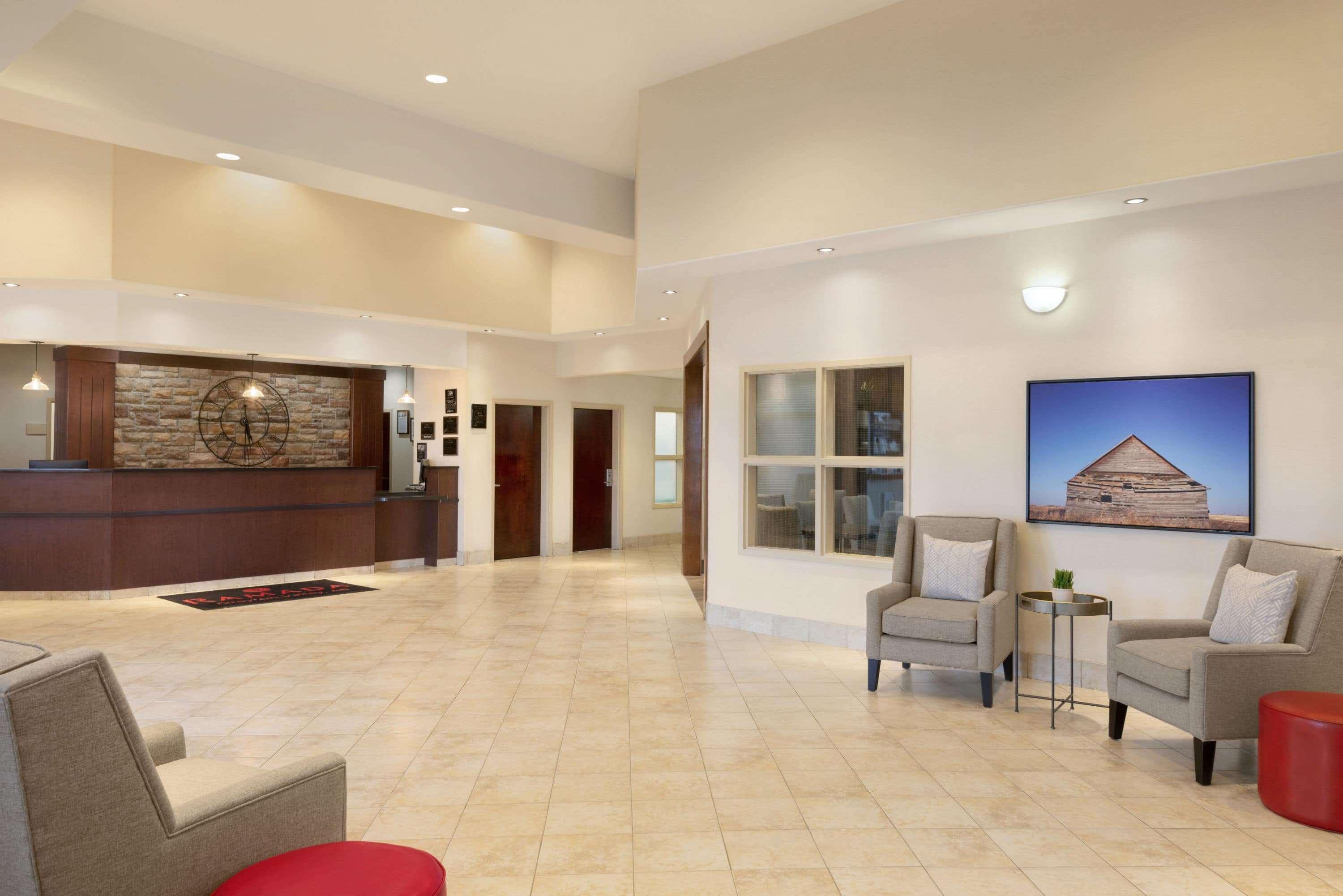 Ramada By Wyndham Drayton Valley Екстериор снимка